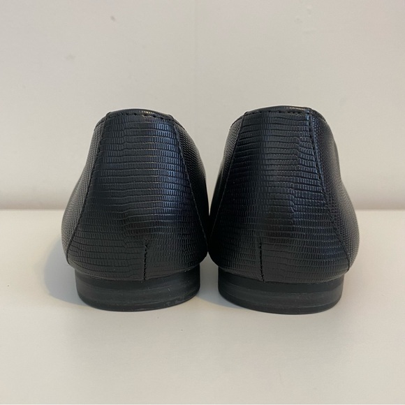 Old Navy Textured Black Women's Loafers - Picture 5 of 9